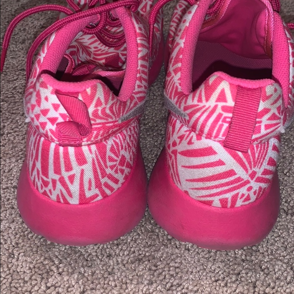 Nike Roshie customs - Picture 4 of 5